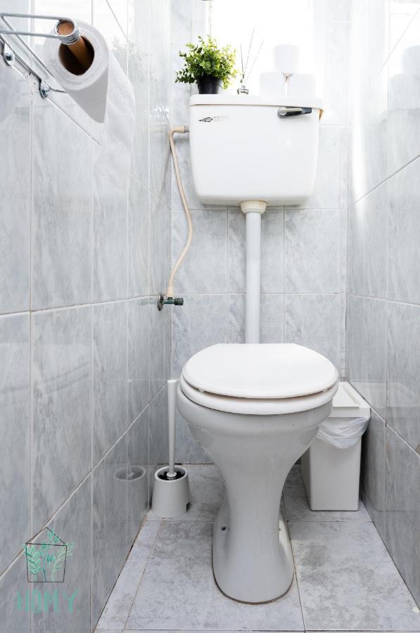 Stylish Studio Apartments On Dizengoff By Homy テル・アビブ エクステリア 写真